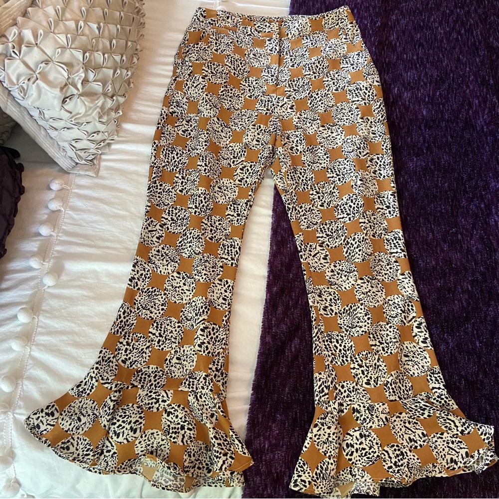 • Topshop • leopard ruffle ankle dress pants
